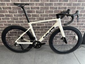 MMR fiets RACE AELION stockfiets